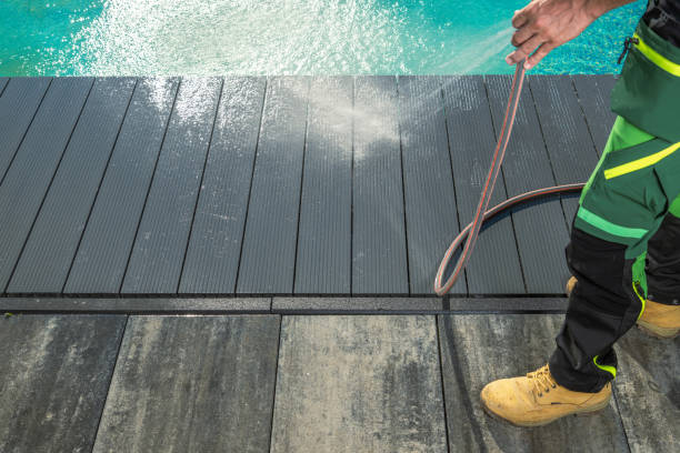 Best Garage Pressure Washing  in West, TX
