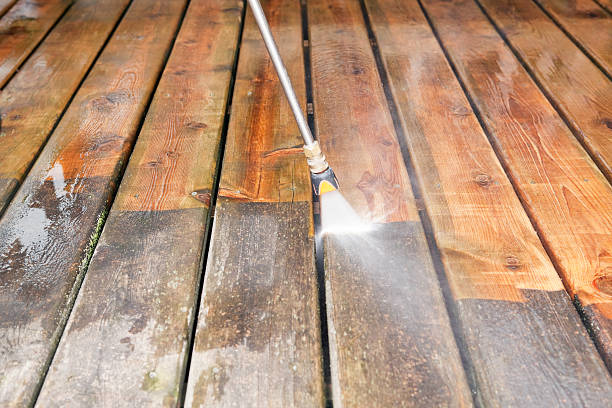 Best Deck Pressure Washing  in West, TX
